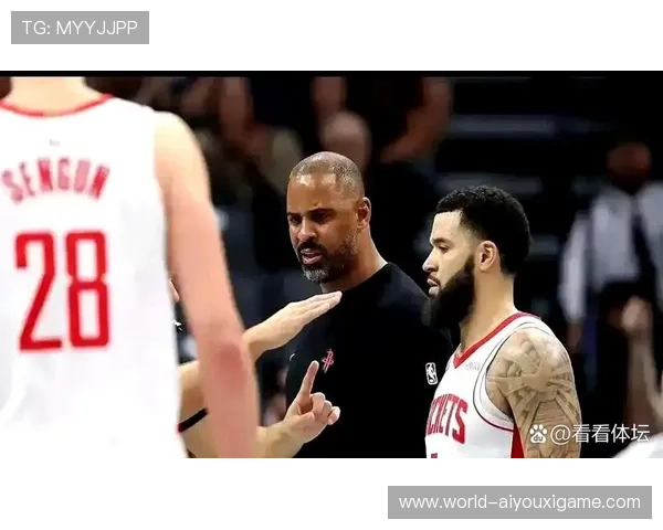 球队防守体系被专家点赞，防守球员是什么意思