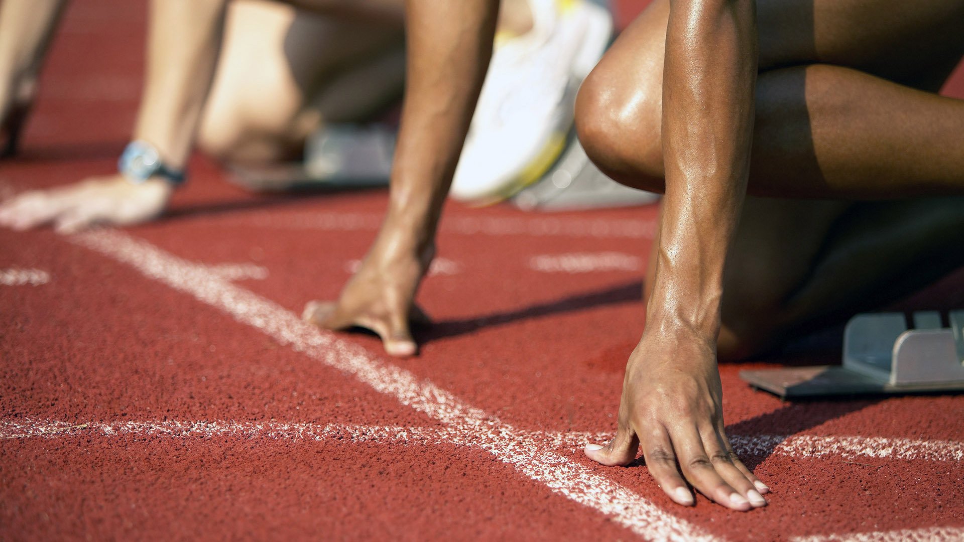 爱游戏大厅-中国队四棒平均发挥 稳中带进，四强三个中国队